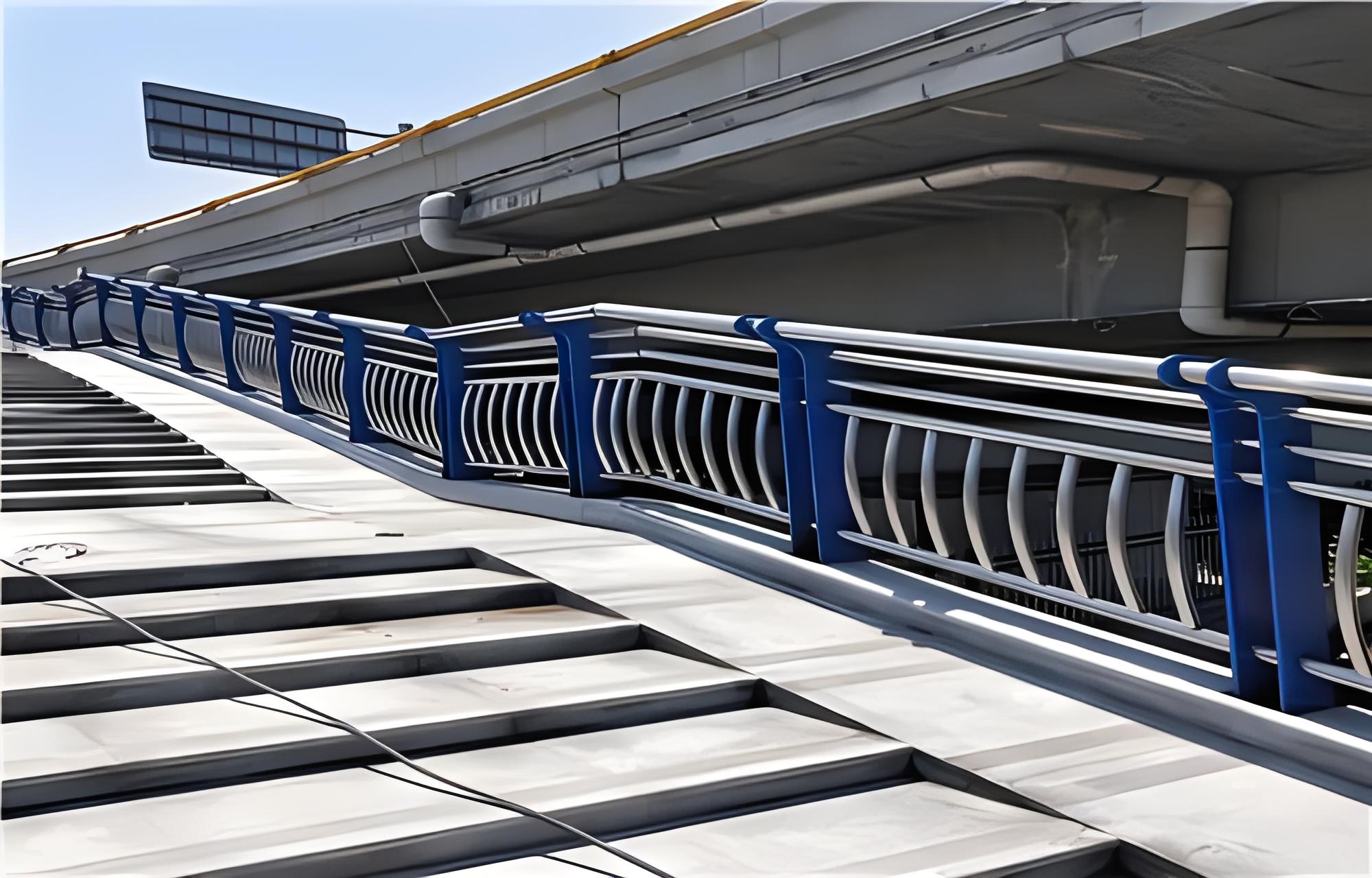 海北不锈钢桥梁护栏维护方案：确保安全，延长使用寿命